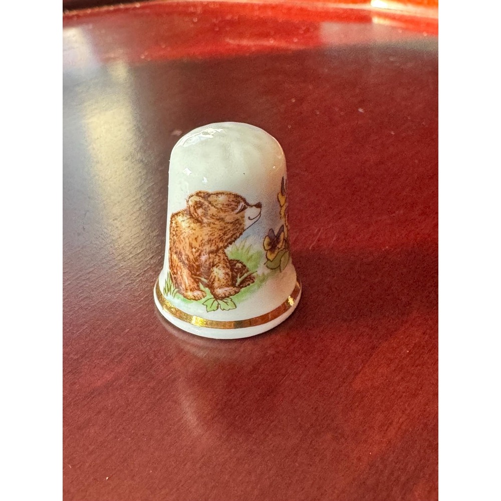 Vintage Finsbury Thimble- 2 bears with flowers